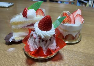 日本で娘の誕生日を祝ったケーキ