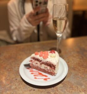 友達と祝った誕生日のケーキ